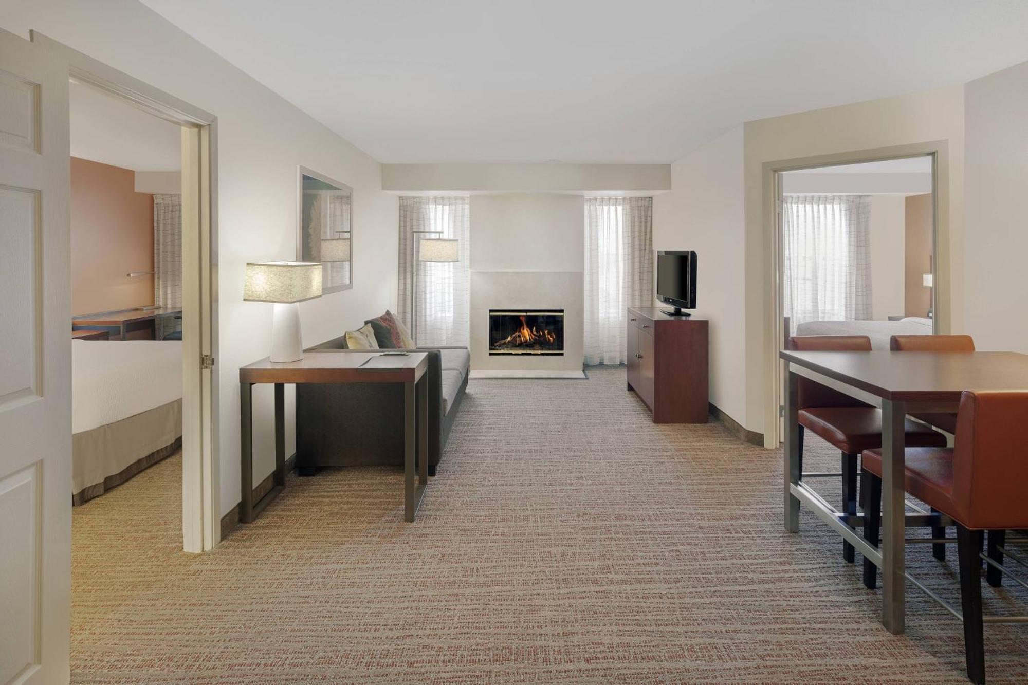 Residence Inn Indianapolis Airport Exteriör bild